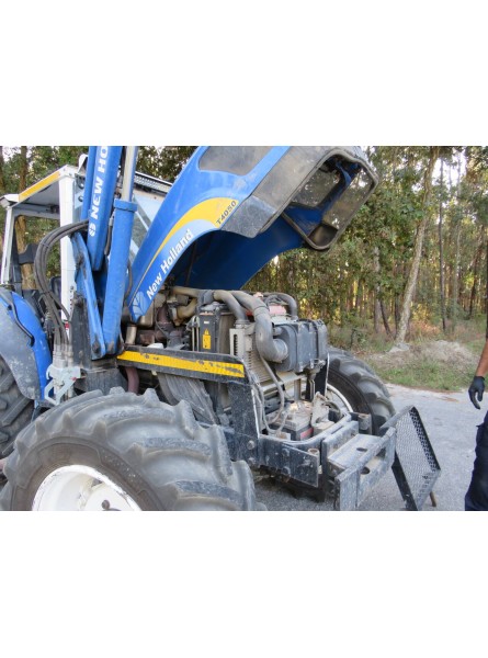 New Holland T4050